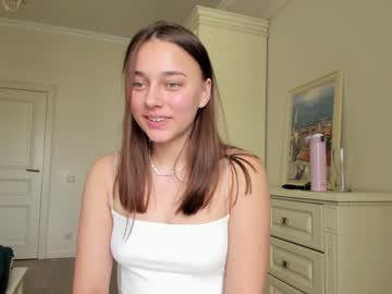 Naked cam girl eleonora_linn image #2223114
