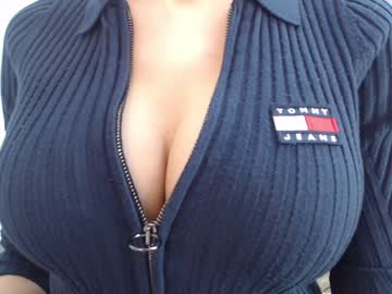 Naked cam girl eat_mee_out image #1526364