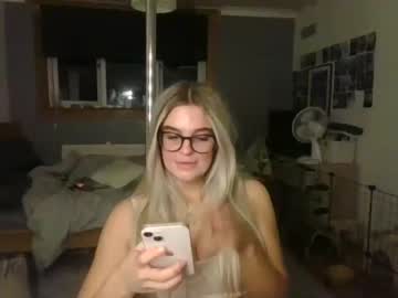 Naked cam girl babyadrianna image #2885660
