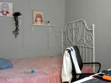 Naked cam girl linellali image #2482793