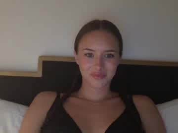 Naked cam girl oliviasummerss02 image #4017535