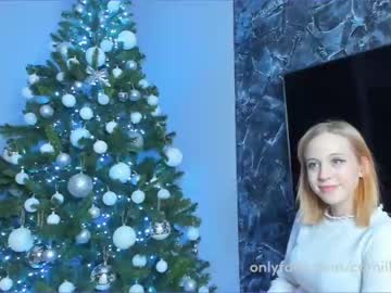 Naked cam girl milena_plays image #722643