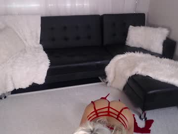 Naked cam girl blonde_riderxxx image #2555413