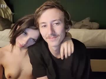 Naked cam couple fantasyfuckers1 image #3597015
