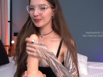 Naked cam girl _deepthroatgalactica image #2654562