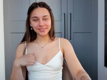 Naked cam girl eleonora_linn image #2087061