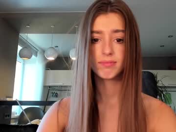 Naked cam girl coy_amina_ image #3305910