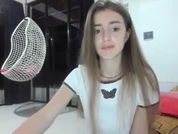 Naked cam girl coy_amina image #1460616