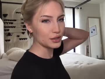 Naked cam girl thezabrina image #3608887