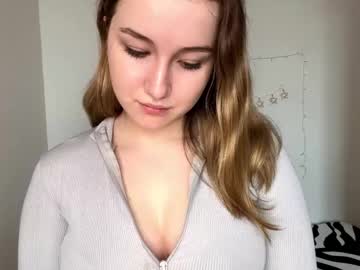 Naked cam girl levelupfox image #4058443