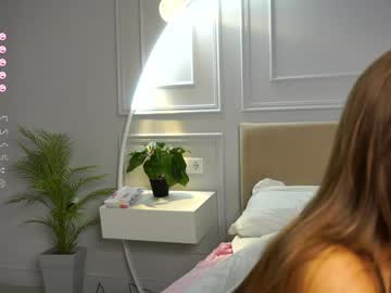 li_queen_ naked cam