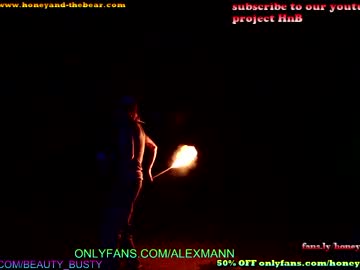 Naked cam couple honeyand_thebear image #1925762