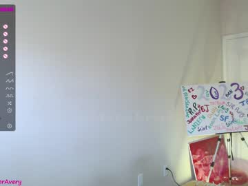 Naked cam girl petitebrat image #3814947