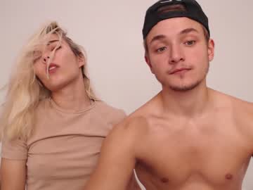 Naked cam couple noah_kate image #652577