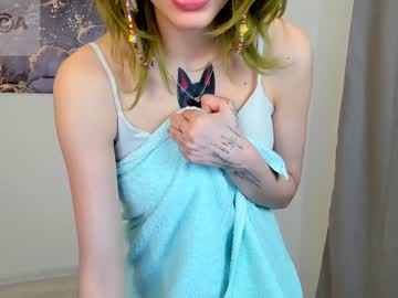 Naked cam girl lisa_milkis image #3300675
