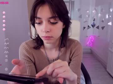 Naked cam girl lily_ewing image #2743468