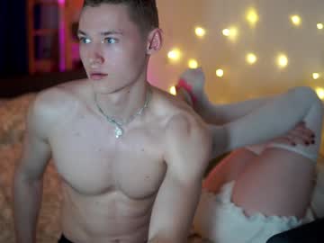 Naked cam couple fanio1337 image #4003920