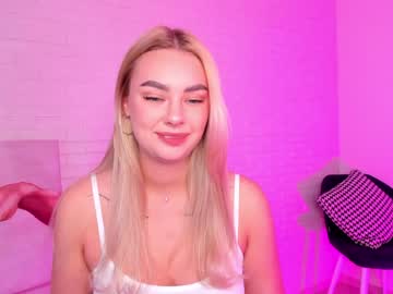 Naked cam girl 8a8y_nura image #1049682