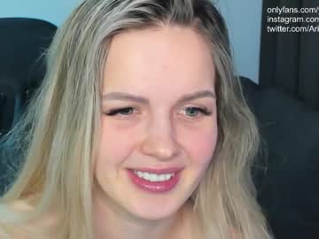 Naked cam girl yesonee image #986545