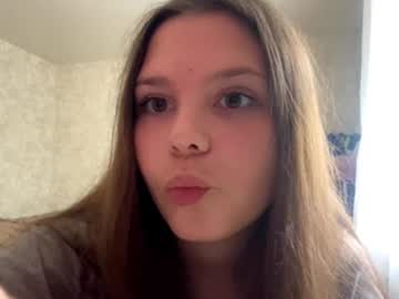 Naked cam girl kitty_shy89 image #4080085