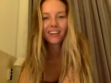preciousdi naked cam
