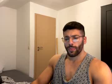 Naked cam man rogan1604 image #830122