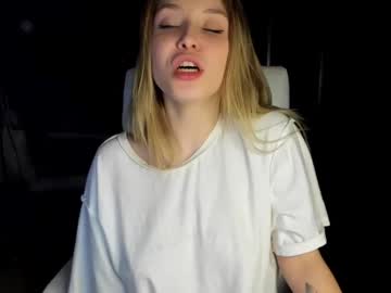 Naked cam girl sun_shine_baby image #1412179