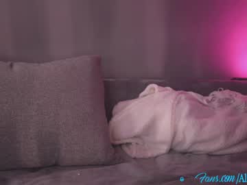 Naked cam girl alice_kosmos image #833449