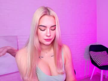 Naked cam girl 8a8y_nura image #1444478