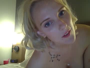 Naked cam girl estellalucine image #2443395