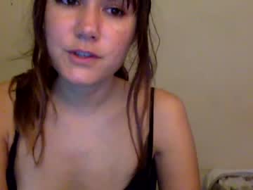 Naked cam girl ericarae91 image #2104636