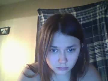 daddyzbabyygirl naked cam