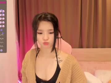 Naked cam girl aisneon image #2738867