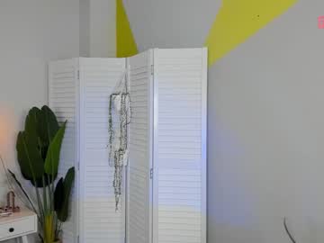 Naked cam girl y_u_m_i_k_a image #3169676