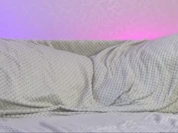 Naked cam girl shycinderella image #2062286