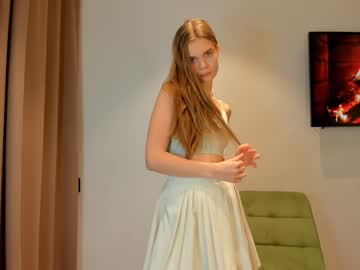 Naked cam girl carolynsveronica image #3947045