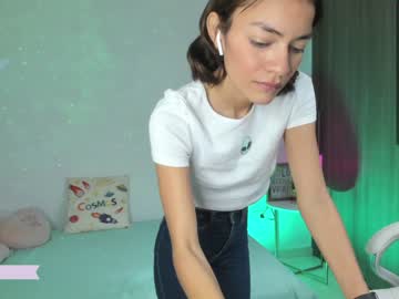 Naked cam girl mila_1 image #1019170