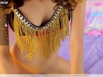 Naked cam girl little_effy18 image #3122013