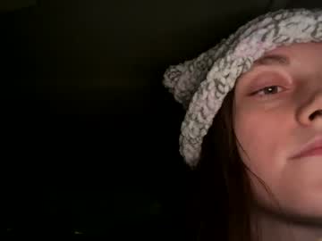 Naked cam girl clover_tully image #3960372