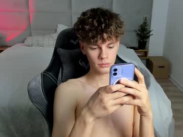 Naked cam man cute_thomas image #3530103