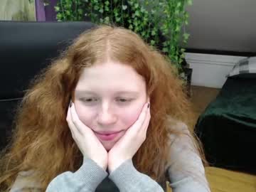Naked cam girl molly_redhead image #874343