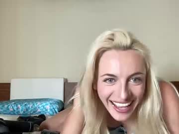 Naked cam girl malibubarbiex image #3998887