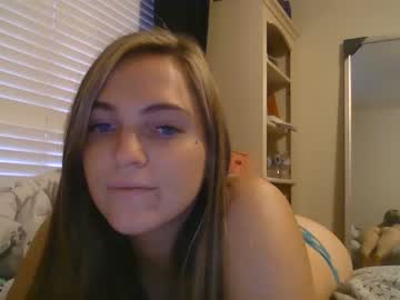 Naked cam girl kkloveee777 image #3946046