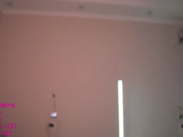 Naked cam girl lindamei image #1956965