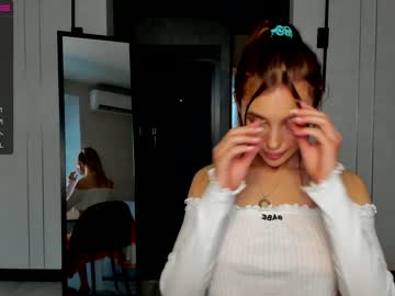 Naked cam girl angella_kleee image #1998426