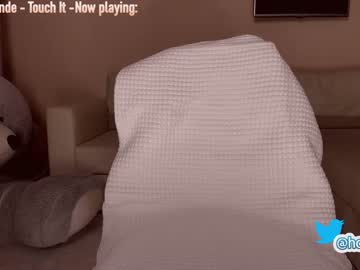 Naked cam girl hollyextra image #867266