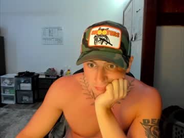 Naked cam couple cowsgomoo101 image #3804158