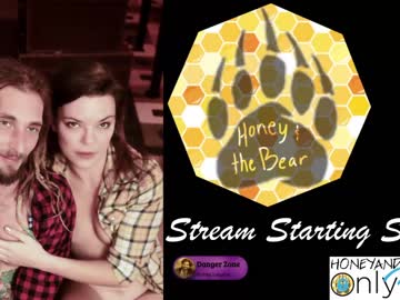 Naked cam couple honeyand_thebear image #122417