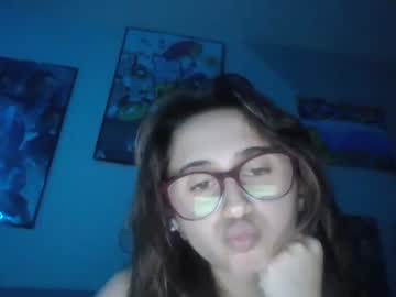 Naked cam girl petitebrokecollegechick image #3945509