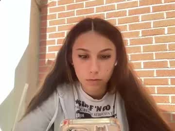 Naked cam girl melxlove image #2647922
